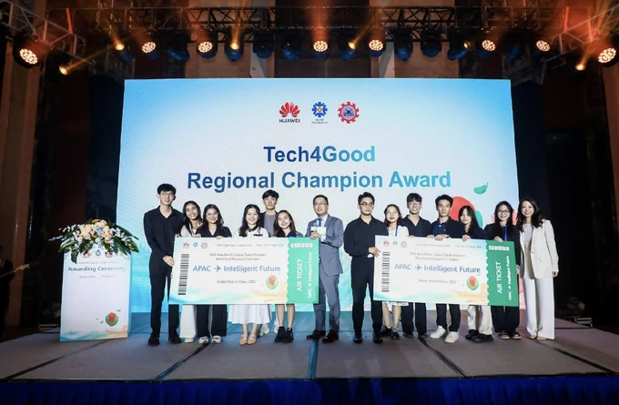 Đội Việt Nam và đội Campuchia cùng xuất sắc dành giải Nhất tại cuộc thi Tech4Good, vượt qua 23 đội đến từ 23 quốc gia để tiến vào vòng Chung kết toàn cầu Ảnh màn hình 2024-09-30 lúc 10.05.02.png
