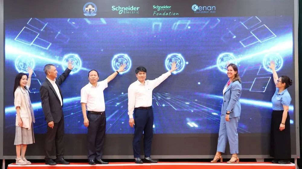 Khởi động dự án “Vì một hành tinh xanh và Giáo dục AI – Kiến tạo tương lai”