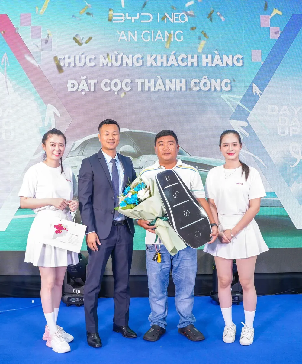 Khách hàng đặt cọc thành công xe BYD Atto 2 tại BYD NEG An Giang BYD NEG An Giang - BYD Atto 2.jpg