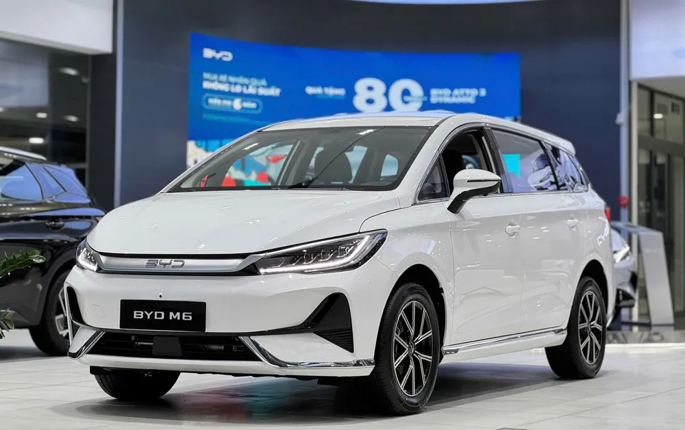 BYD M6 có thiết kế 7 chỗ phù hợp với nhóm khách hàng gia đình và tài xế công nghệ BYD NEG An Giang - BYD M6.jpg