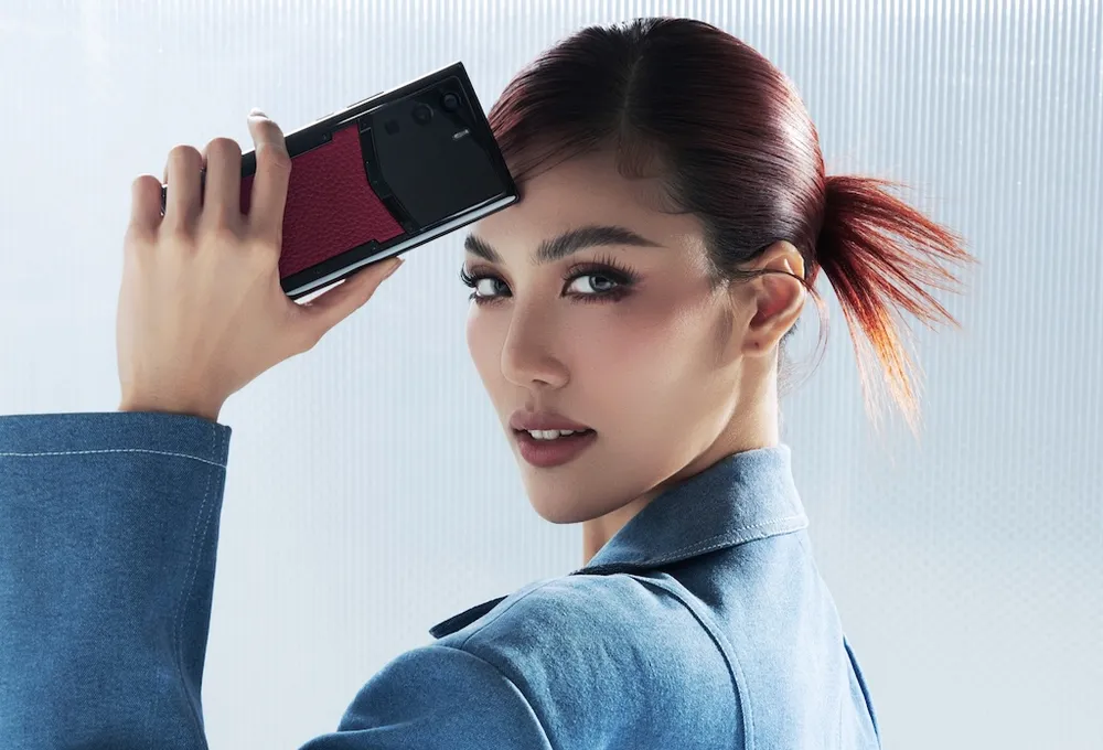 Đại sứ thương hiệu Vertu Việt Nam, siêu mẫu Lan Khuê.