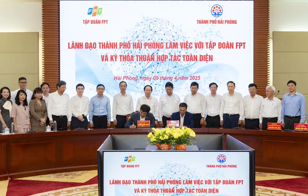 TP Hải Phòng và Tập đoàn FPT ký kết hợp tác
