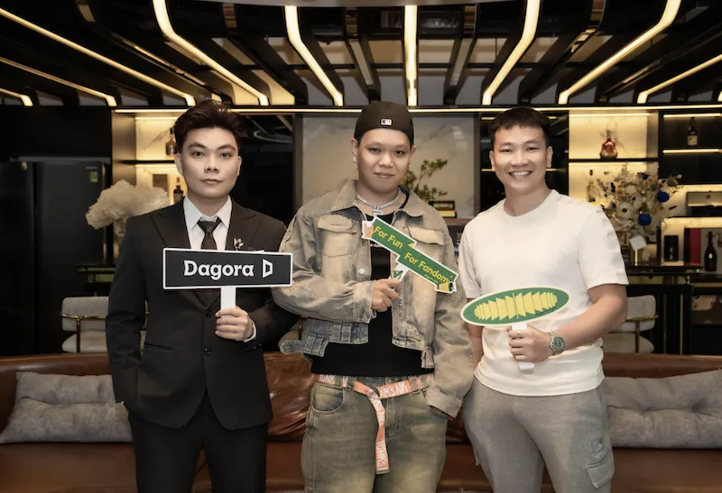 Dagora và rapper Pjpo cùng đại diện Ninety Eight trong hợp tác phát hành album NFT