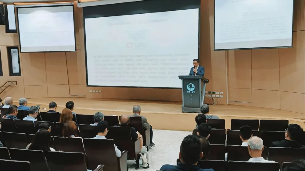 Ông Trần Kim Chung, Chủ tịch Tập đoàn CT Group chia sẻ tại hội thảo