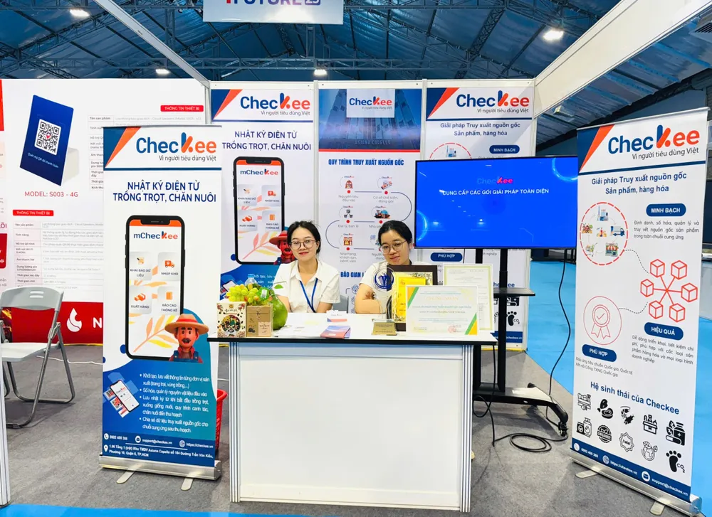 Nền tảng truy xuất nguồn gốc sản phẩm Checkee giới thiệu tại khu vực triển lãm IMG_1277.JPG