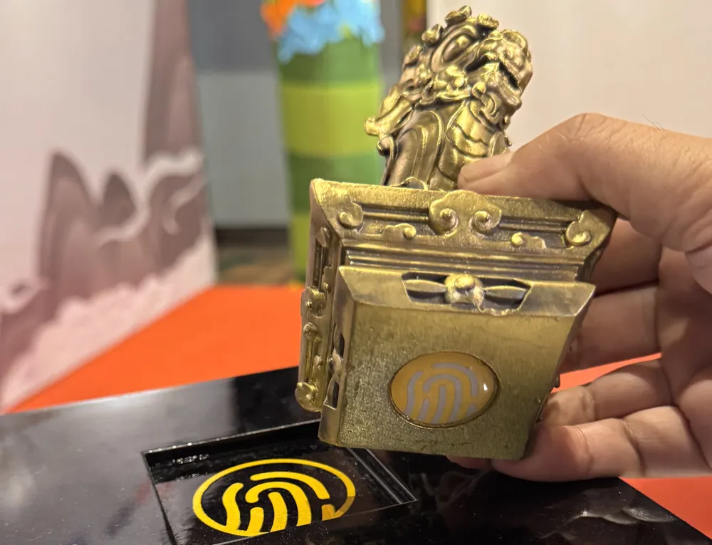 Nghê Văn Miếu, một sản phẩm từ dự án “Nghê nơi cửa Khổng sân Trình”. IMG_8562.jpg