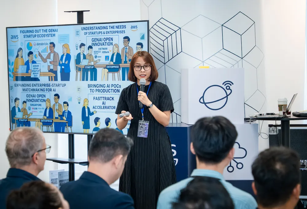 Laura Speaking 2(1).png