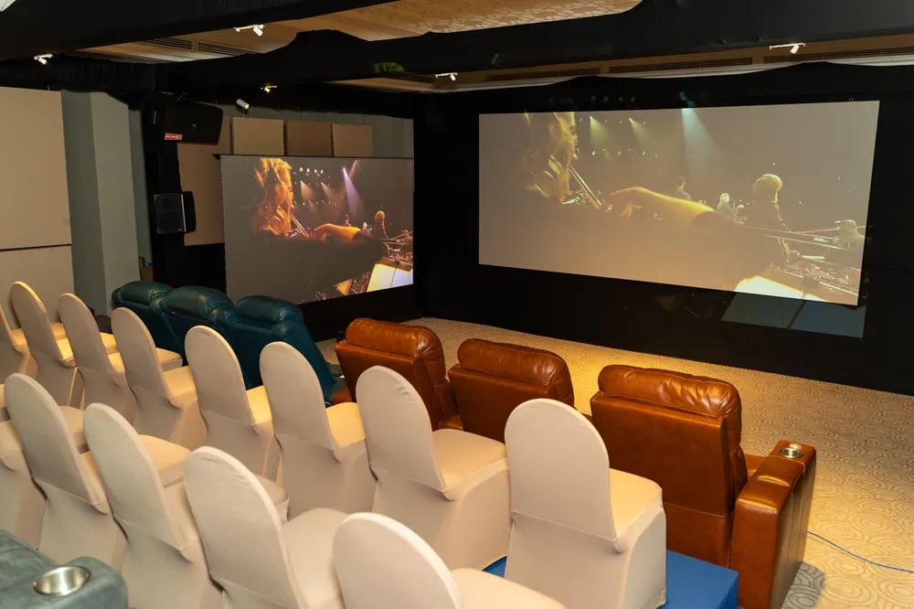 Một góc trưng bày của P.H.E. Show 2025