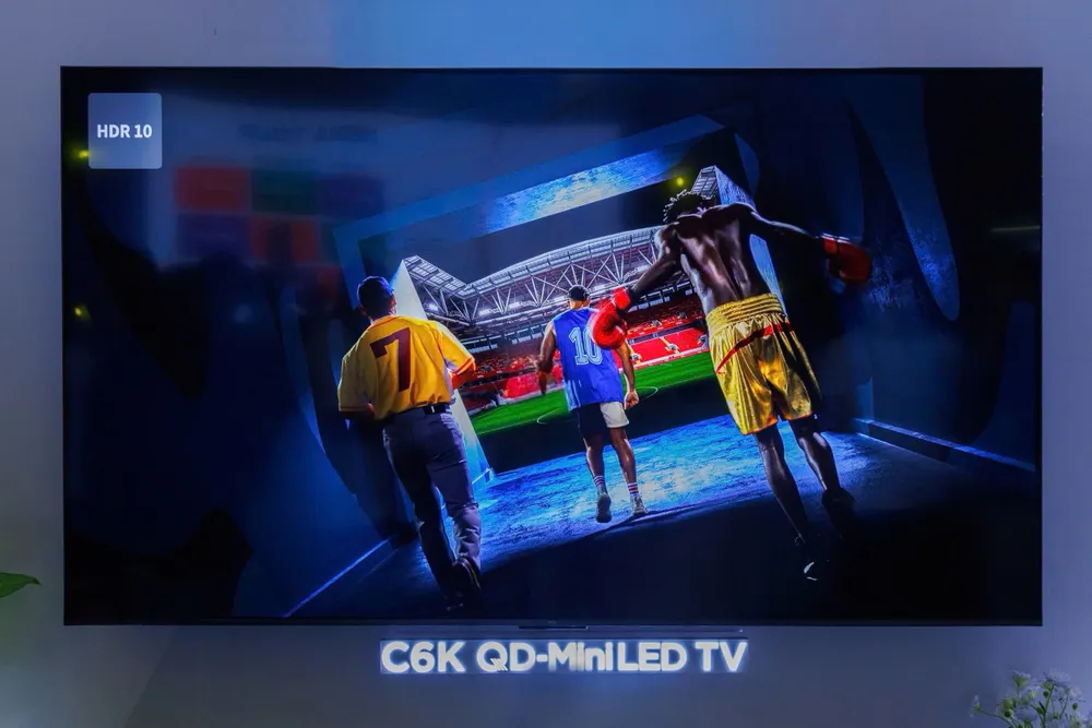 TV C6K QD Mini LED vượt trội trong phân khúc với tấm nền QD-Mini LED