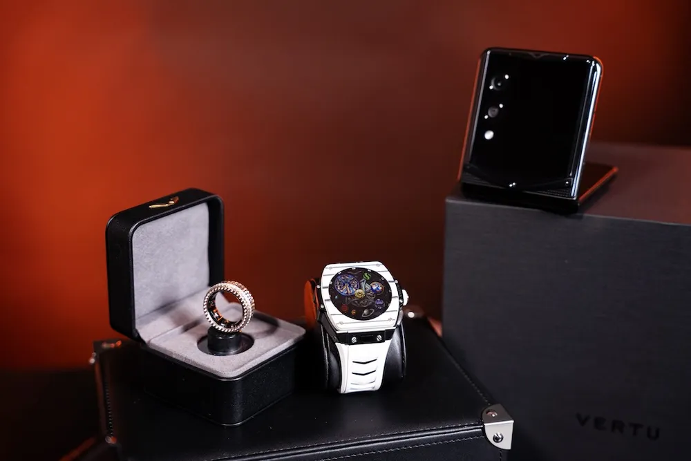 Vertu Việt Nam - Bộ quà tặng xa xỉ.jpg