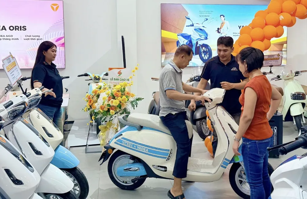 Cuối năm, xe máy điện giá rẻ hút khách