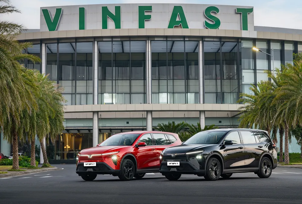 VF MPV 7 là phiên bản cao cấp của Limo Green