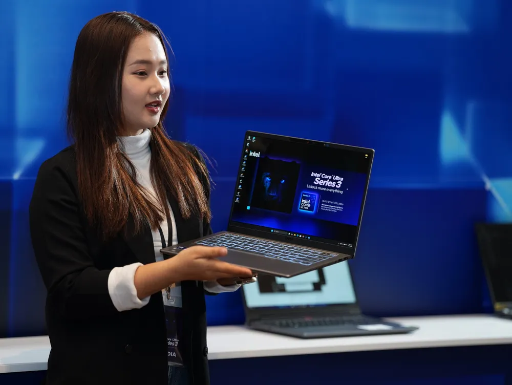 intel-core-ultra-series-3-su-kien-ra-mat-10-8106-8036.jpg