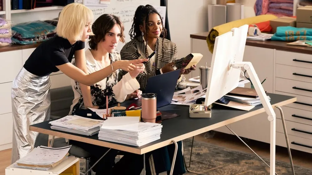 LG ra mắt màn hình thông minh LG Smart Monitor Swing