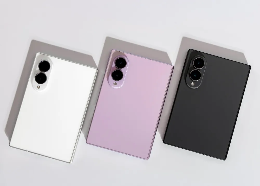 Galaxy Z Fold8 kích thước khác biệt 3 màu sắc của Fold8.jpg
